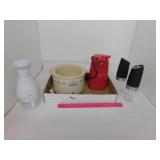 KITCHEN LOT - CAN OPENER, SLAP CHOP, S&P & CROCKPT