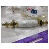 HICKORY HARDWARE LOT - DRAWER PULLS - BRASS/FLORAL