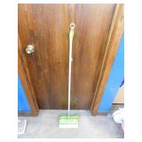 SCOTCH BRITE FLOOR SWEEPER