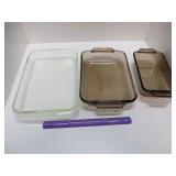CASSEROLE LOT - 3 GLASS BAKEWARE ANCHOR & OTHER