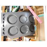 BAKING PAN LOT - BROWNIE - BLONDIE & ASSORTED