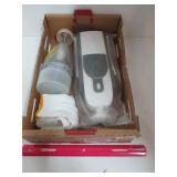 NEW KITCHEN LOT - PORTABLE EGG SCRAMBLER - GLOVES