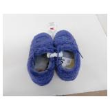 NEW ADULT SLIPPERS CHAMPION *MENS 5 *WOMENS 7