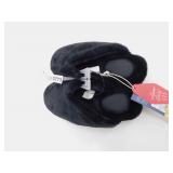 NEW WOMENS SLIPPERS *SIZE 6 *UNIVERSAL THREADS