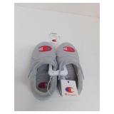 NEW ADULT SLIPPERS *CHAMPION *WOMENS 6 *MENS 4