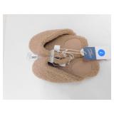 NEW WOMENS SLIPPERS SIZE 7 *UNIVERSAL THREADS