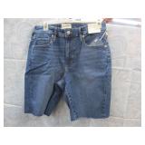 NEW WOMENS JEAN SHORTS *10/30R *UNIVERSAL THREADS