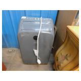 HUNTER A/C + HEATER ROLL AWAY UNIT *LIKE NEW