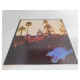 VINYL LP *EAGLES *HOTEL CALIFORNIA