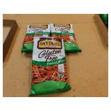 SNACK LOT *SNYDER'S GLUTEN FREE PRETZELS