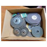 ASSORTED GRINDING DISCS