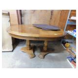 SOLID HARDWOOD DINING TABLE *EXPANDING W*LEAF