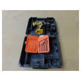 12V DEWALT DRILL GUN W*BATTERY & DRILL BITS