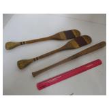 MICKEY MANTLE COLLECTOR BAT & VINTAGE CANOE PADDLE