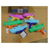 TOY SQUIRT GUN LOT *ASSORTED