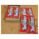 CANDY LOT *TWIZZLERS KING SIZE