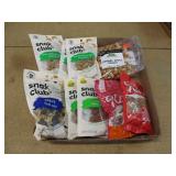 SNACK LOT *TRAIL MIX & ASSORTED NUTS