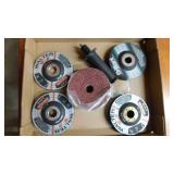 ASSORTED ORBITAL / HIGH SPEED SANDING DISCS
