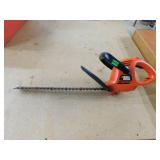 Black & Decker 18' Hedge Trimmer