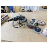 Black & Decker 4074 Grinder with Wheels