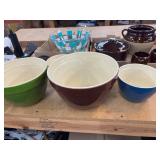 Crate and barrel nesting mixing bowls