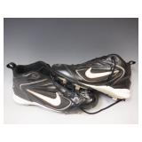 BOB HOWRY SIGNED AUTO NIKE CLEATS W/ COA LETTER
