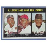 1967 Topps #244 HR Ldrs WILLIE MAYS HANK AARON
