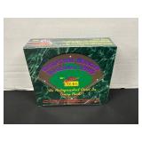 1995 SIGNATURE ROOKIES HOBBY BOX. 1 AUTO PER PACK