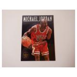 1993 SKYBOX MICHAEL JORDAN #CS1 CENTER STAGE