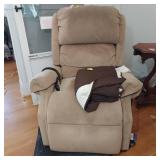 Lazyboy Lift Chair, works, bring help for removal
