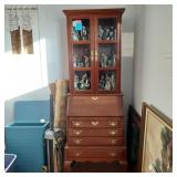 Secretary Desk, bring help for removal