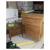 2 pieces Miniature Furniture