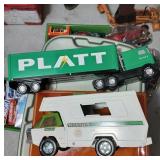 Nylint Roamer RV Camper and Platt Semi Truck