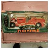 Ertl Die Cast 1937 Firetruck Coin Bank