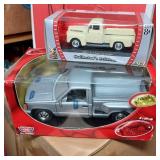 Die Cast F-1 and Motor Max Pickups