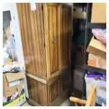 Singer Sewing Cabinet Model 280, bring help to