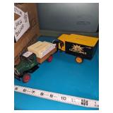 1931 Hawkeye Motor Truck and John Deere Crate