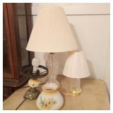 Lamp Lot, see photo of repair needed, untested