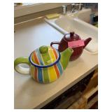 2 Tea Pots