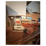 Black and Decker U - 140 Finishing Sander,