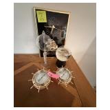 Clocks, untested and Misc Home Decor