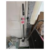 Le Coucou Wet, Dry, Polish Cordless Vibration