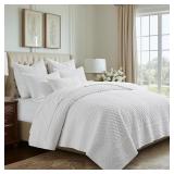 #24 Levtex Home Ballou Quilt Set