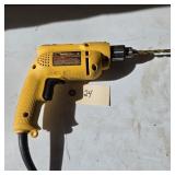 Dewalt D21002 3/8' VSR electric drill