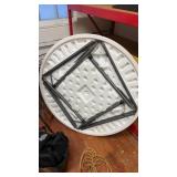 Lifetime Round 4ft folding Table