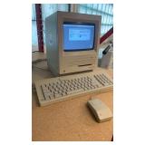M5011 Macintosh SE Apple Computer '86 WORKS