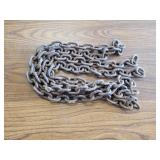 Length of chain. Approx 10ft.