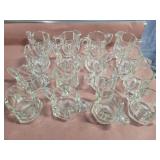 Sugar and creamer sets (8)
