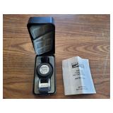 Ocean edge depth and pressure watch