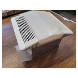 Bathroom ceiling light and exhaust fan. Untested
